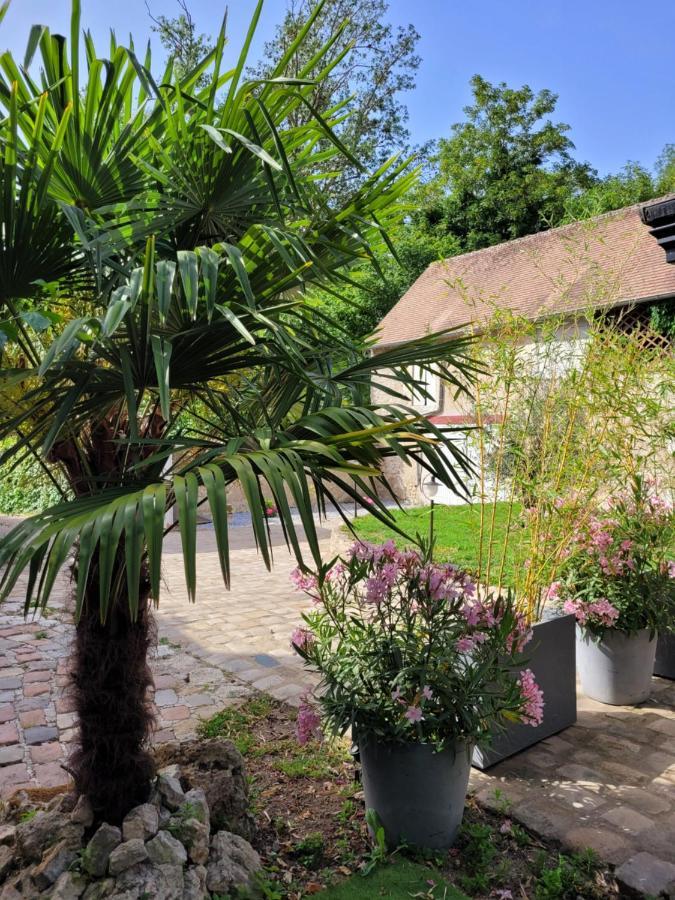 Gite De La Tour De Loire - 65 M2 Au Pied D'Une Tour De Gue Du 17Eme Siecle Mer Exterior foto