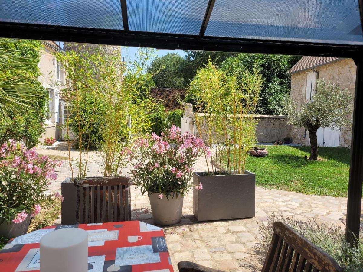 Gite De La Tour De Loire - 65 M2 Au Pied D'Une Tour De Gue Du 17Eme Siecle Mer Exterior foto